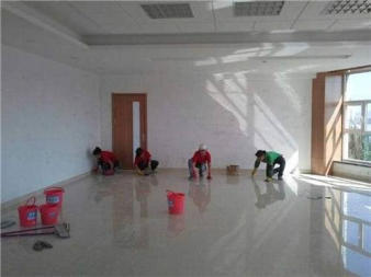 专业保洁服务 从开荒到养护，打造洁净宜居空间